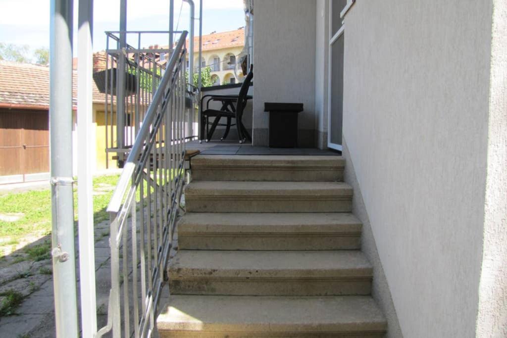 Mm Apartman Seghedin Exterior foto