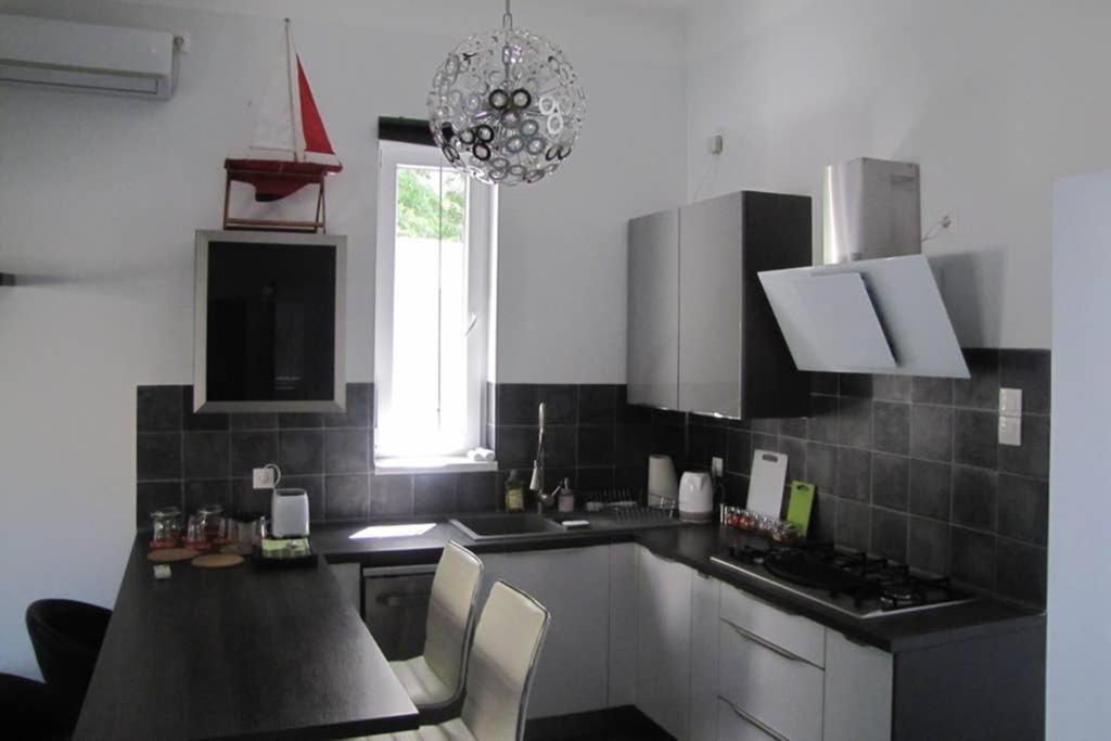 Mm Apartman Seghedin Exterior foto